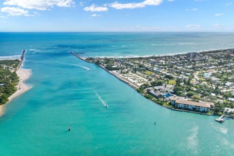 Condo in St. Lucie, Florida, 2 bedrooms № 2082459 - photo 5