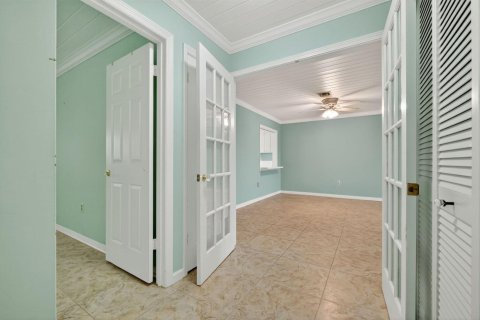 Condo in St. Lucie, Florida, 2 bedrooms № 2082459 - photo 23