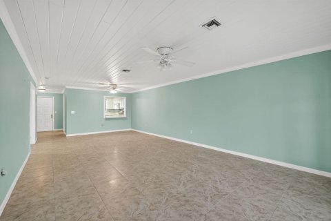 Condo in St. Lucie, Florida, 2 bedrooms № 2082459 - photo 18