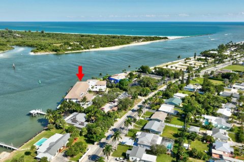 Condo in St. Lucie, Florida, 2 bedrooms № 2082459 - photo 6