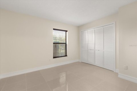 House in Orlando, Florida 3 bedrooms, 119.94 sq.m. № 2122590 - photo 19