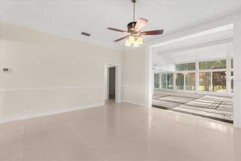 House in Orlando, Florida 3 bedrooms, 119.94 sq.m. № 2122590 - photo 10