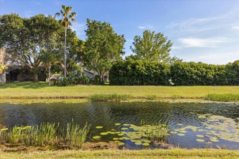 House in Orlando, Florida 3 bedrooms, 119.94 sq.m. № 2122590 - photo 28