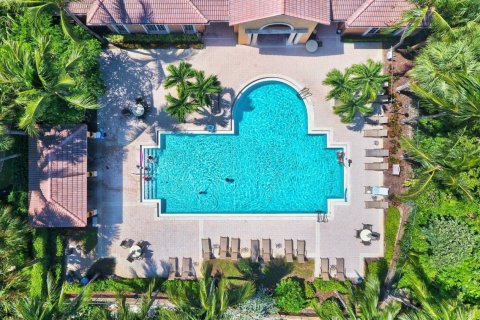 Condo in Hypoluxo, Florida, 2 bedrooms № 2250632 - photo 25