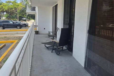 Снять в аренду кондоминиум в Санни-Айлс-Бич, Флорида 2 спальни, 120.22м2, № 1943865 - фото 15