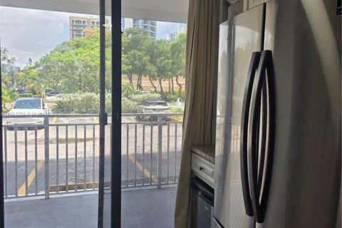 Снять в аренду кондоминиум в Санни-Айлс-Бич, Флорида 2 спальни, 120.22м2, № 1943865 - фото 23