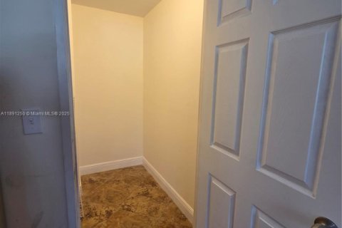 Снять в аренду кондоминиум в Санни-Айлс-Бич, Флорида 2 спальни, 120.22м2, № 1943865 - фото 12