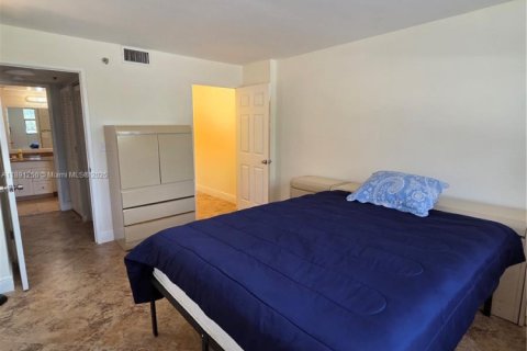 Снять в аренду кондоминиум в Санни-Айлс-Бич, Флорида 2 спальни, 120.22м2, № 1943865 - фото 11