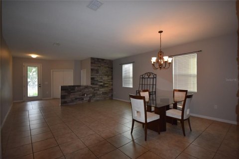 House in Orlando, Florida 4 bedrooms, 305.46 sq.m. № 1846729 - photo 5