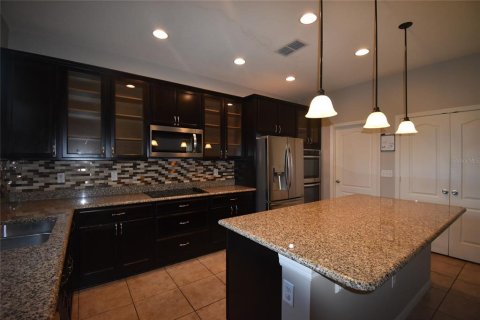 House in Orlando, Florida 4 bedrooms, 305.46 sq.m. № 1846729 - photo 11