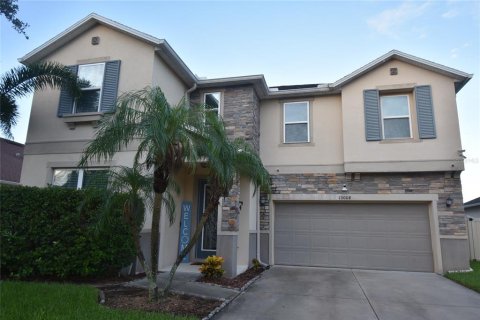 House in Orlando, Florida 4 bedrooms, 305.46 sq.m. № 1846729 - photo 1