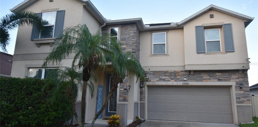 House in Orlando, Florida 4 bedrooms, 305.46 sq.m. № 1846729
