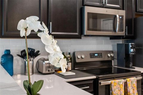 Adosado en venta en Davenport, Florida, 2 dormitorios, 129.51 m2 № 1657173 - foto 9