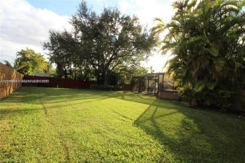 Villa ou maison à louer à Miami, Floride: 4 chambres, 215.9 m2 № 2171870 - photo 23