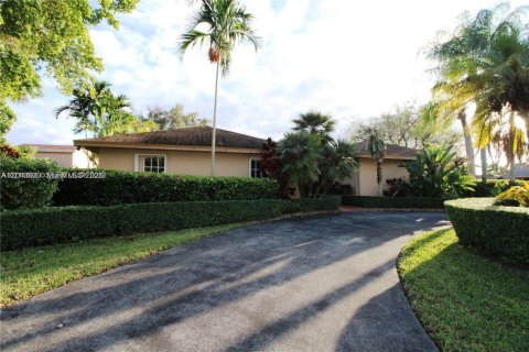 Villa ou maison à louer à Miami, Floride: 4 chambres, 215.9 m2 № 2171870 - photo 21