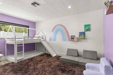 House in Lighthouse Point, Florida 4 bedrooms, 185.06 sq.m. № 2050047 - photo 8