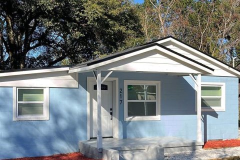 House in DeLand, Florida 3 bedrooms, 81.1 sq.m. № 1765837 - photo 2