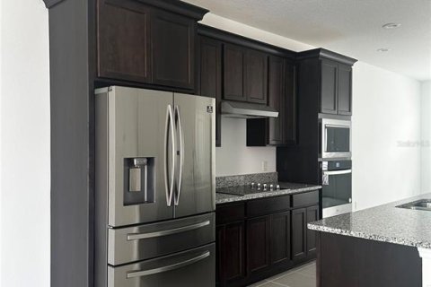 Townhouse in Winter Garden, Florida 3 bedrooms, 159.79 sq.m. № 2167016 - photo 5