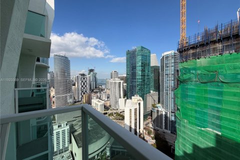 Condo in Miami, Florida, 3 bedrooms № 1984044 - photo 17