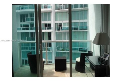 Condo in Miami, Florida, 3 bedrooms № 1984044 - photo 14