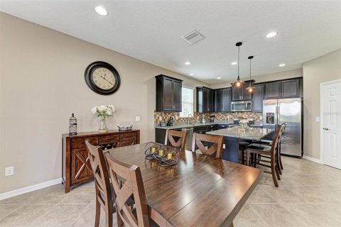 Купить виллу или дом в Парриш, Флорида 8 комнат, 221.57м2, № 1905423 - фото 13