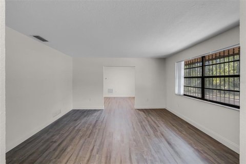 Casa en alquiler en Apopka, Florida, 5 dormitorios, 249.91 m2 № 1886713 - foto 7