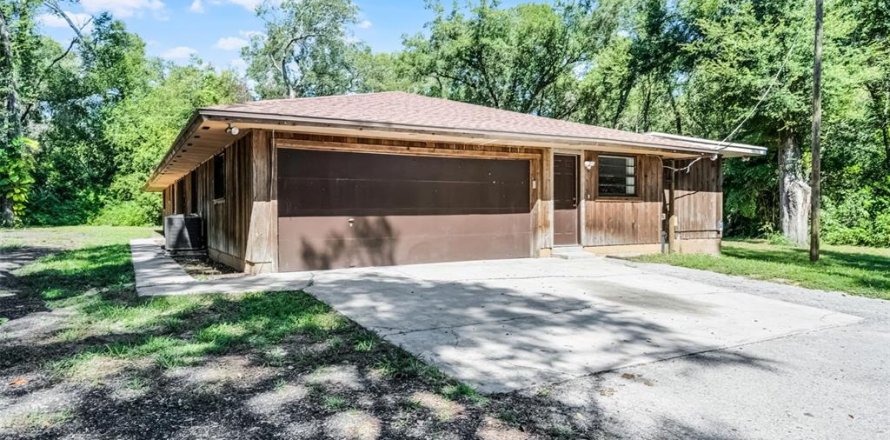 Casa en Apopka, Florida 5 dormitorios, 249.91 m2 № 1886713