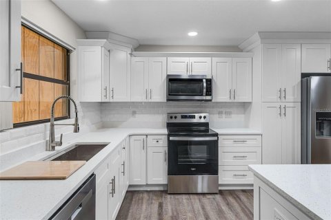 Casa en alquiler en Apopka, Florida, 5 dormitorios, 249.91 m2 № 1886713 - foto 13