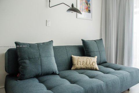 Hôtel, hôtellerie à vendre à Miami Beach, Floride: 1 chambre, 46.64 m2 № 1985044 - photo 9