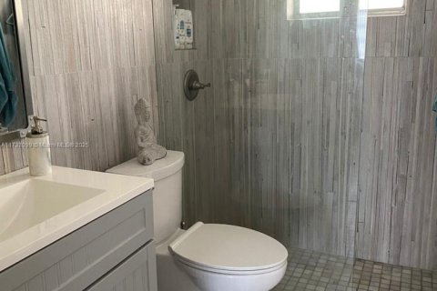 Condo in Sunny Isles Beach, Florida, 1 bedroom  № 1977664 - photo 7