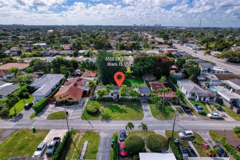 Casa en alquiler en Miami, Florida, 3 dormitorios, 144 m2 № 2039848 - foto 11