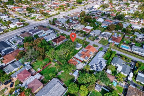 Casa en alquiler en Miami, Florida, 3 dormitorios, 144 m2 № 2039848 - foto 16