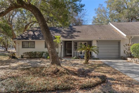 Duplex à Beverly Hills, Floride 2 chambres, 97.92 m2 № 2111970