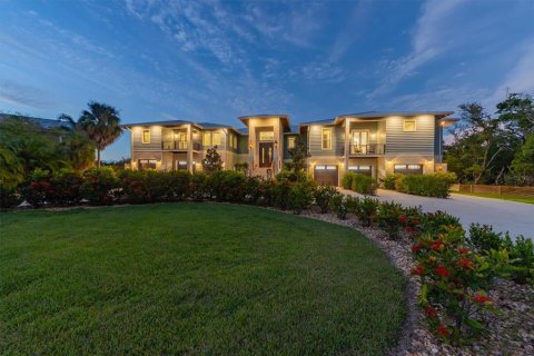 House in Longboat Key, Florida 6 bedrooms, 595.32 sq.m. № 761688 - photo 4