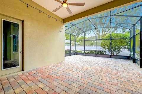 Villa ou maison à vendre à Apopka, Floride: 4 chambres, 240.52 m2 № 2223602 - photo 3