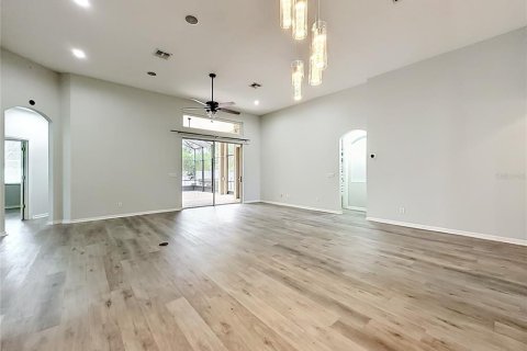 Villa ou maison à vendre à Apopka, Floride: 4 chambres, 240.52 m2 № 2223602 - photo 23