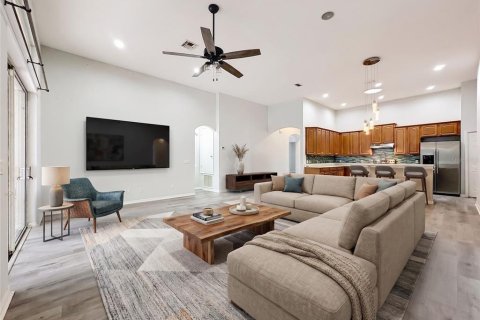 Villa ou maison à vendre à Apopka, Floride: 4 chambres, 240.52 m2 № 2223602 - photo 9