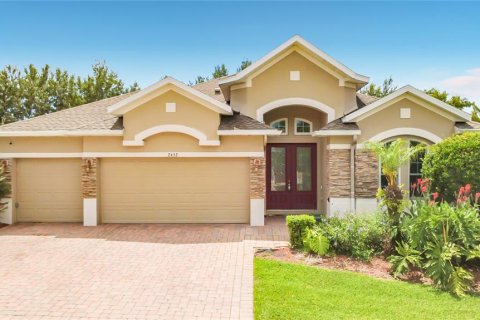 House in Apopka, Florida 4 bedrooms, 240.52 sq.m. № 2223602