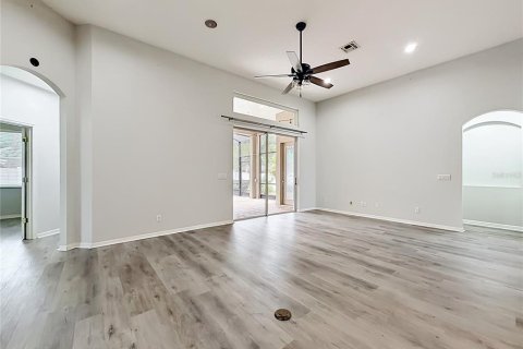 Villa ou maison à vendre à Apopka, Floride: 4 chambres, 240.52 m2 № 2223602 - photo 27