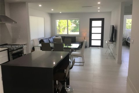 Casa en venta en Hollywood, Florida, 3 dormitorios, 123.75 m2 № 1984130 - foto 10