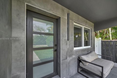 Casa en venta en Hollywood, Florida, 3 dormitorios, 123.75 m2 № 1984130 - foto 12