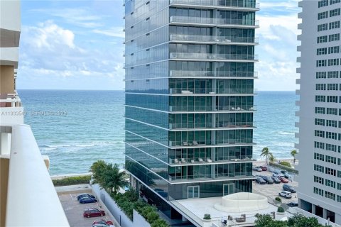 Condo à Hallandale Beach, Floride, 1 chambre  № 2042201