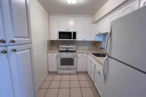 Appartement à louer à Miami, Floride: 2 chambres, 83.43 m2 № 2009224 - photo 9