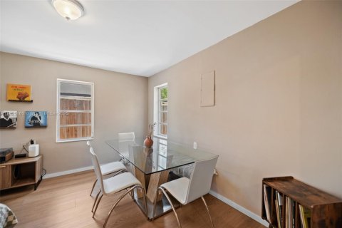 Villa ou maison à vendre à Fort Lauderdale, Floride: 3 chambres, 131.55 m2 № 1794164 - photo 7