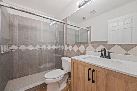 Villa ou maison à vendre à Fort Lauderdale, Floride: 3 chambres, 131.55 m2 № 1794164 - photo 19