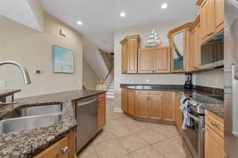 Townhouse in Clearwater, Florida 3 bedrooms, 210.8 sq.m. № 2220533 - photo 6