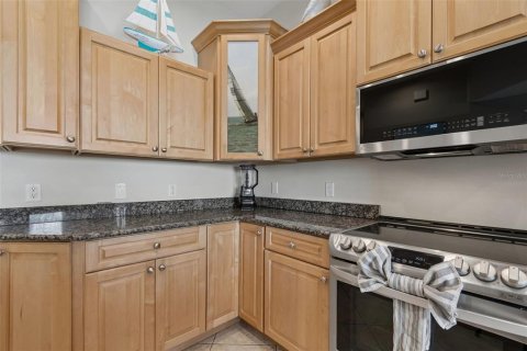 Townhouse in Clearwater, Florida 3 bedrooms, 210.8 sq.m. № 2220533 - photo 8