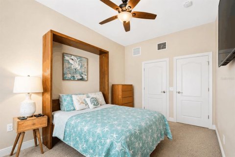Townhouse in Clearwater, Florida 3 bedrooms, 210.8 sq.m. № 2220533 - photo 18