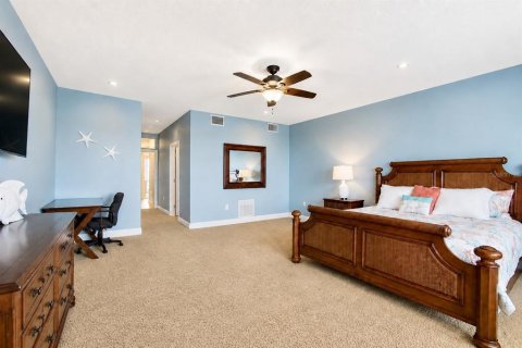 Townhouse in Clearwater, Florida 3 bedrooms, 210.8 sq.m. № 2220533 - photo 30