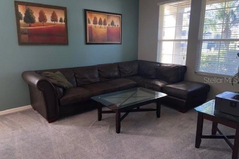 House in Davenport, Florida 5 bedrooms, 299.24 sq.m. № 1555700 - photo 4